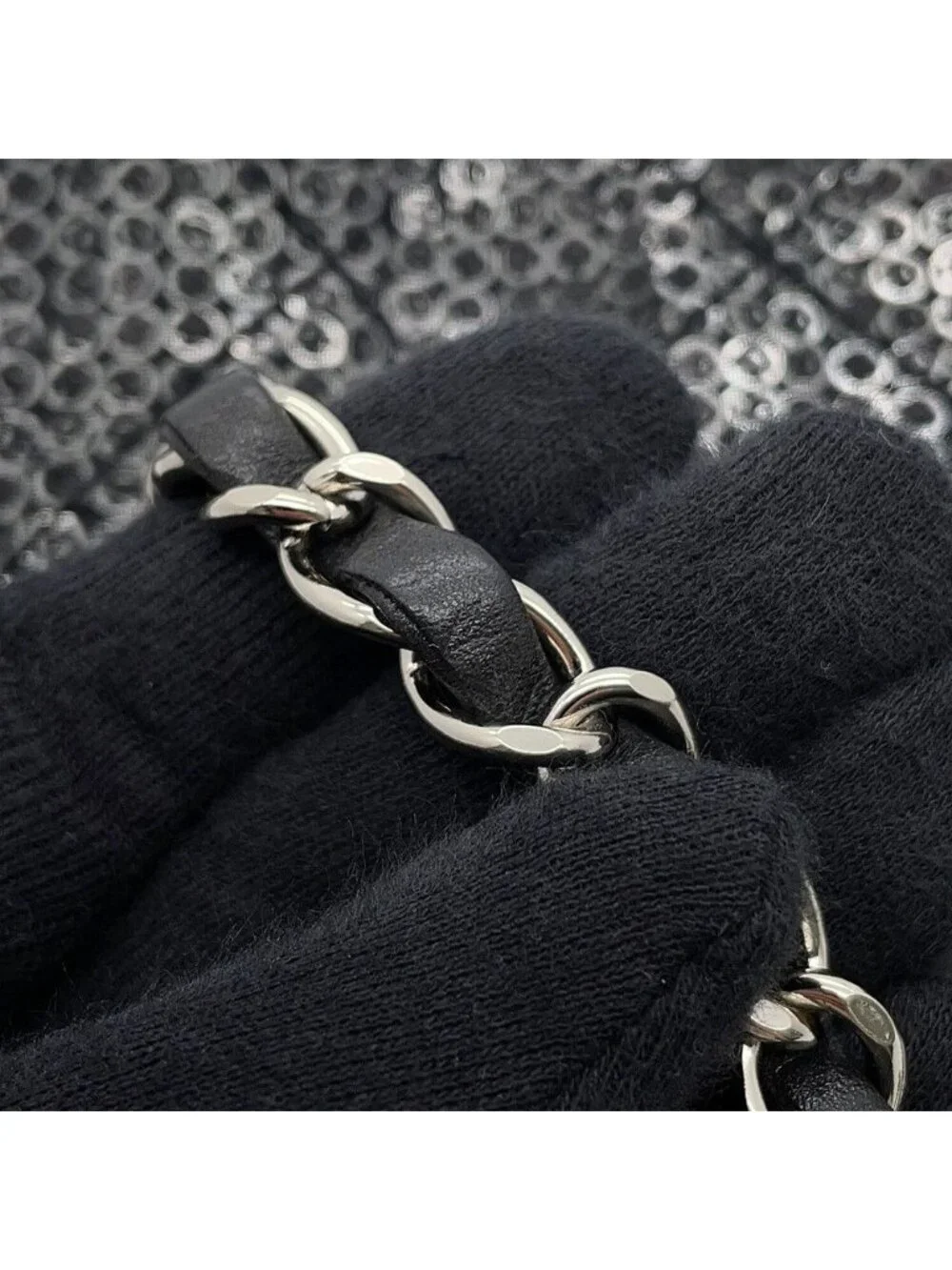 Chanel chain shoulder
